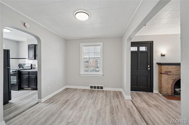 222 Henquin Drive, St Louis, MO 63135