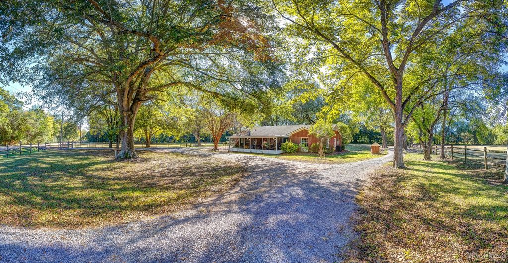 3325 Richardson Road S, Hope Hull, AL 36043