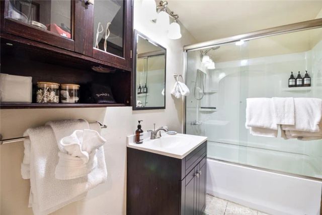 24719 Valle, Crestline, CA 92325