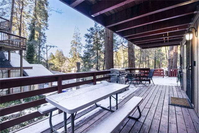 24719 Valle, Crestline, CA 92325