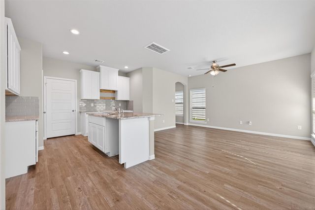 202 Emerald Thicket Lane, Huffman, TX 77336