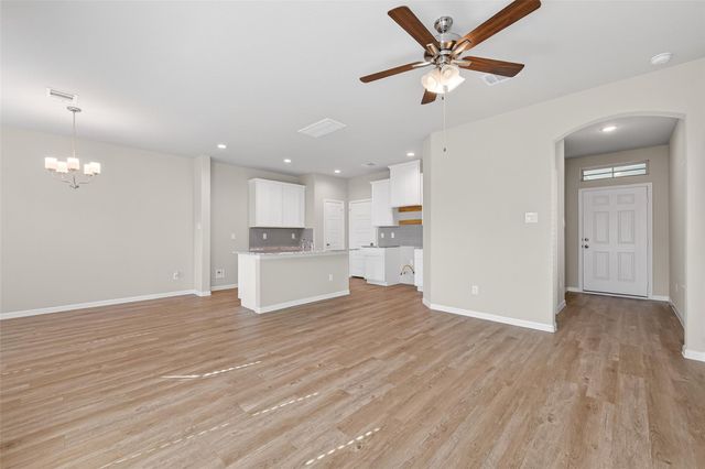 202 Emerald Thicket Lane, Huffman, TX 77336