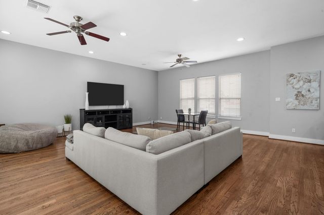 926 Lester Street, Houston, TX 77007