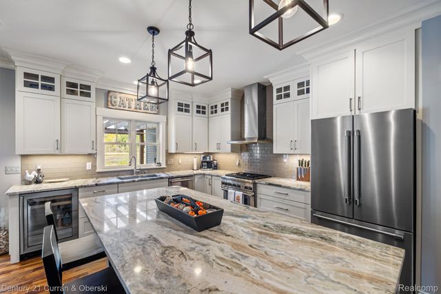 1306 Victoria Lane, Fenton Charter Township, MI 48430