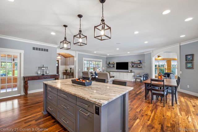 1306 Victoria Lane, Fenton Charter Township, MI 48430