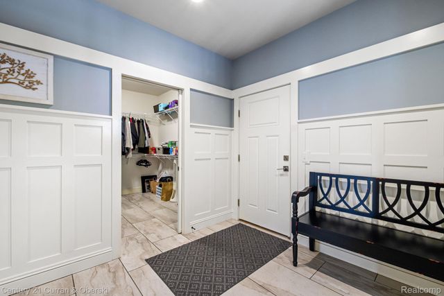 1306 Victoria Lane, Fenton Charter Township, MI 48430