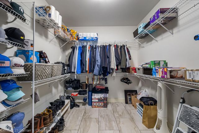 1306 Victoria Lane, Fenton Charter Township, MI 48430