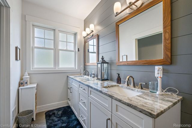 1306 Victoria Lane, Fenton Charter Township, MI 48430