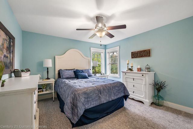 1306 Victoria Lane, Fenton Charter Township, MI 48430