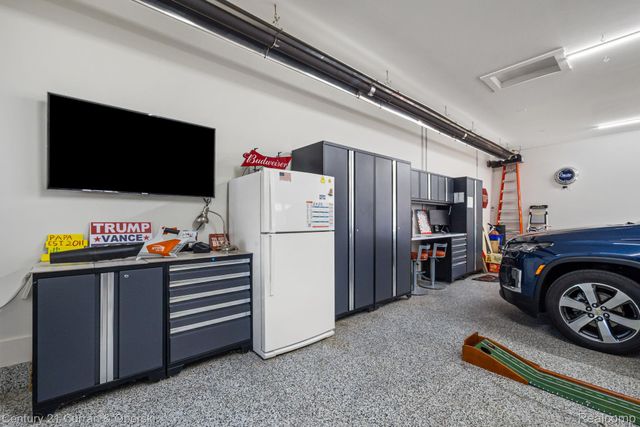 1306 Victoria Lane, Fenton Charter Township, MI 48430