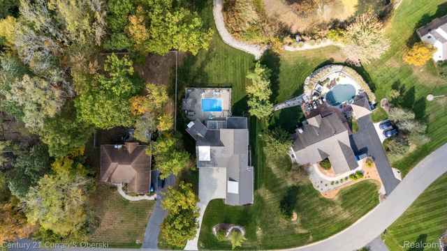 1306 Victoria Lane, Fenton Charter Township, MI 48430