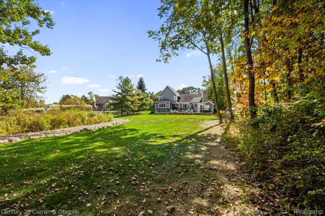 1306 Victoria Lane, Fenton Charter Township, MI 48430