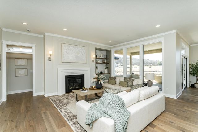 1747 Mayowood Court SW, Rochester, MN 55902