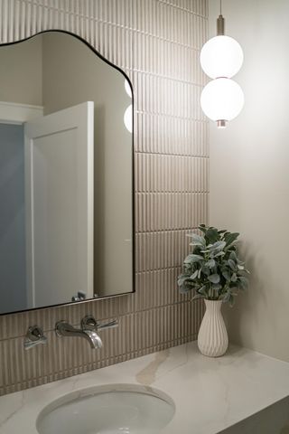 1747 Mayowood Court SW, Rochester, MN 55902