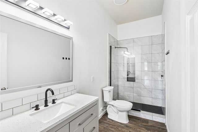 9009 Water Oak Drive, Arlington, TX 76002