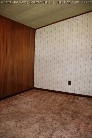 340 Morris Drive, Montgomery, WV 25136