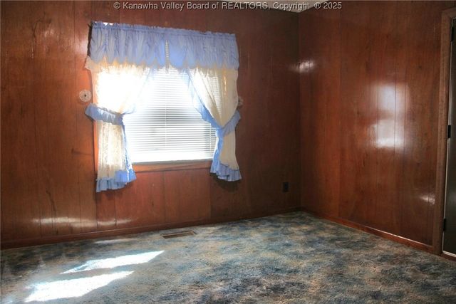 340 Morris Drive, Montgomery, WV 25136