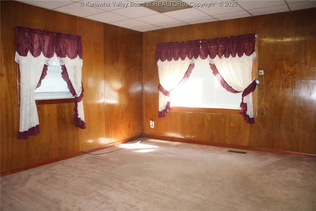 340 Morris Drive, Montgomery, WV 25136