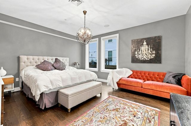 407 W 1st St 101, Boston, MA 02127