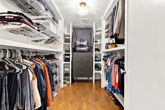 407 W 1st St 101, Boston, MA 02127