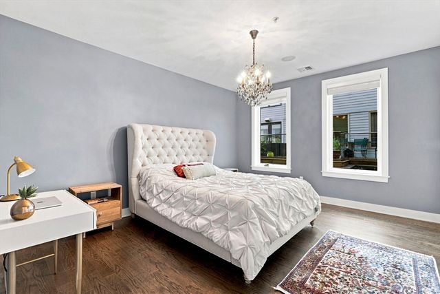 407 W 1st St 101, Boston, MA 02127