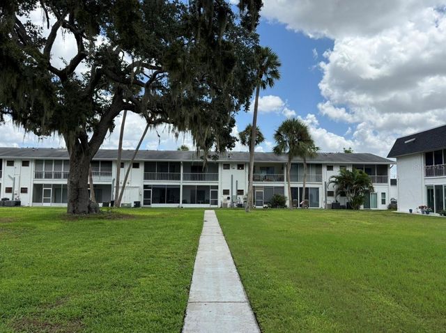 105 47TH AVENUE DRIVE W 374, Bradenton, FL 34207