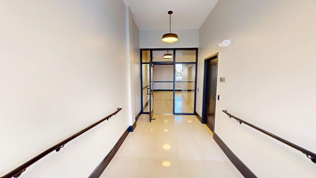 40 DuPage Court 409, Elgin, IL 60120
