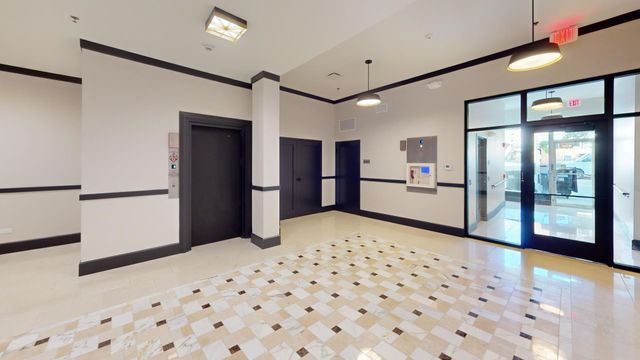 40 DuPage Court 409, Elgin, IL 60120