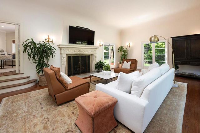 335 El Portal Avenue, Hillsborough, CA 94010