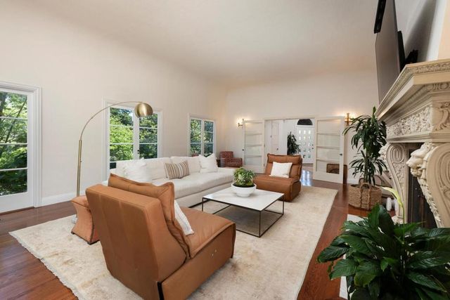 335 El Portal Avenue, Hillsborough, CA 94010