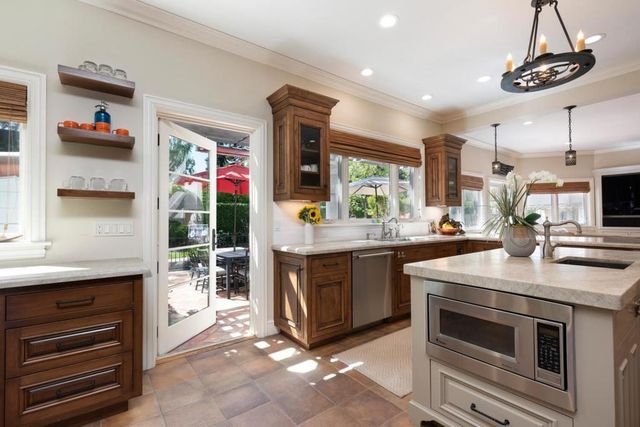 335 El Portal Avenue, Hillsborough, CA 94010