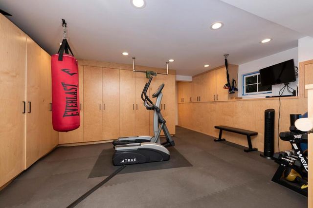 335 El Portal Avenue, Hillsborough, CA 94010