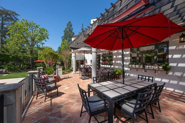 335 El Portal Avenue, Hillsborough, CA 94010