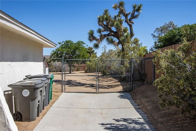 58390 Delano Trail, Yucca Valley, CA 92284