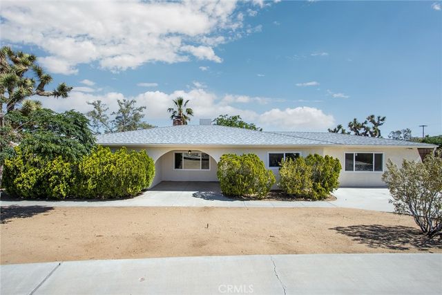 58390 Delano Trail, Yucca Valley, CA 92284