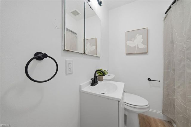 777 Holladay LN, Virginia Beach, VA 23455