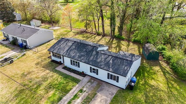 777 Holladay LN, Virginia Beach, VA 23455