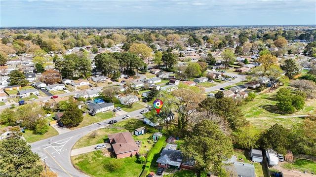 777 Holladay LN, Virginia Beach, VA 23455