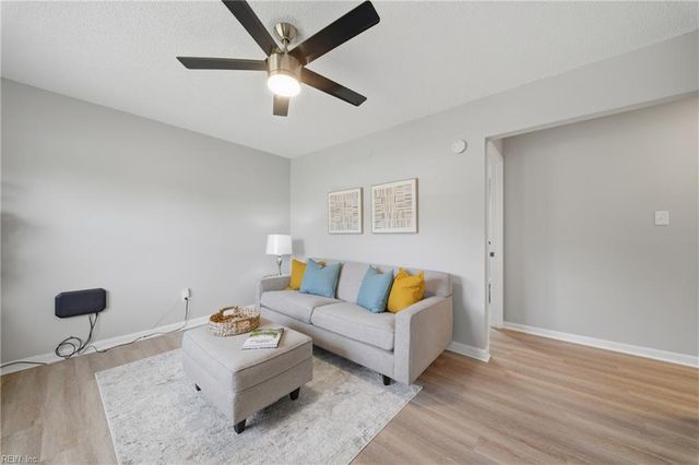 777 Holladay LN, Virginia Beach, VA 23455