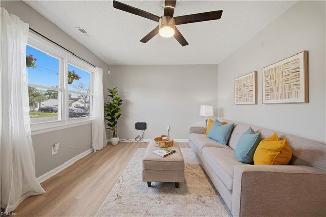 777 Holladay LN, Virginia Beach, VA 23455