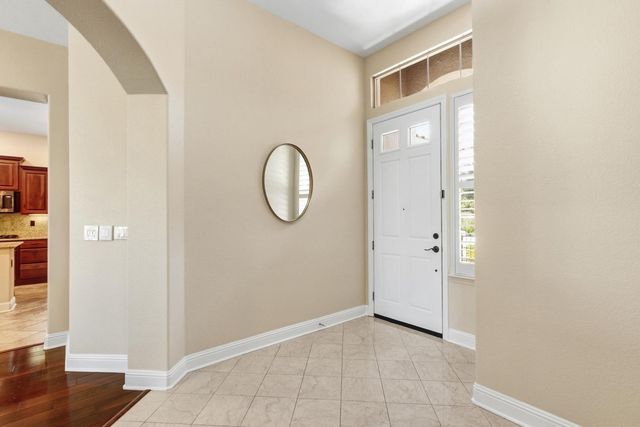992 Hardy Ln, Lincoln, CA 95648