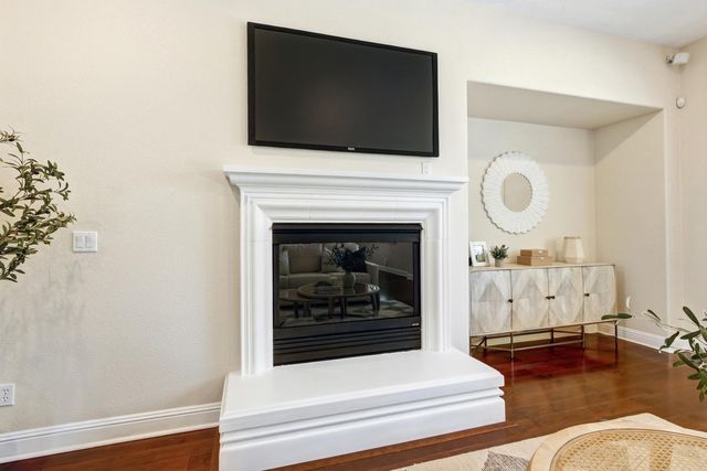 992 Hardy Ln, Lincoln, CA 95648