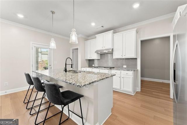 7098 Branch Creek Cove, Flowery Branch, GA 30542