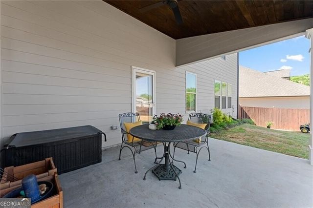7098 Branch Creek Cove, Flowery Branch, GA 30542