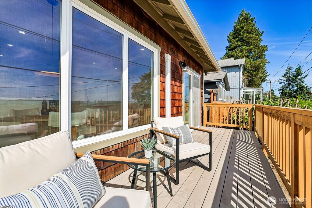 4205 34th Avenue S, Seattle, WA 98118
