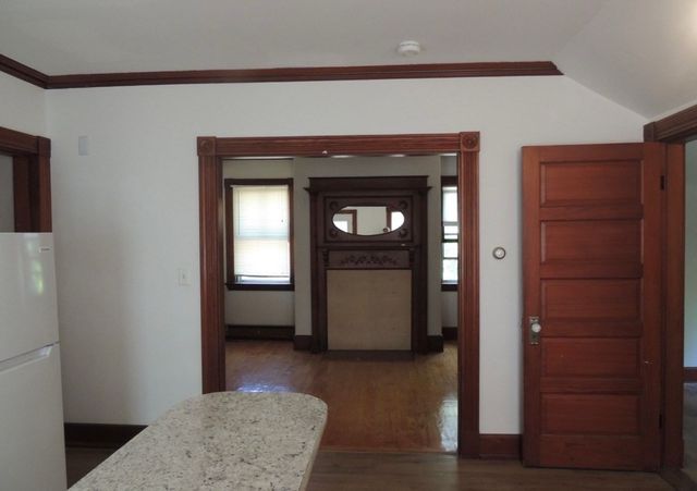 111 School 4, Acton, MA 01720
