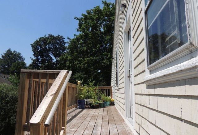 111 School 4, Acton, MA 01720