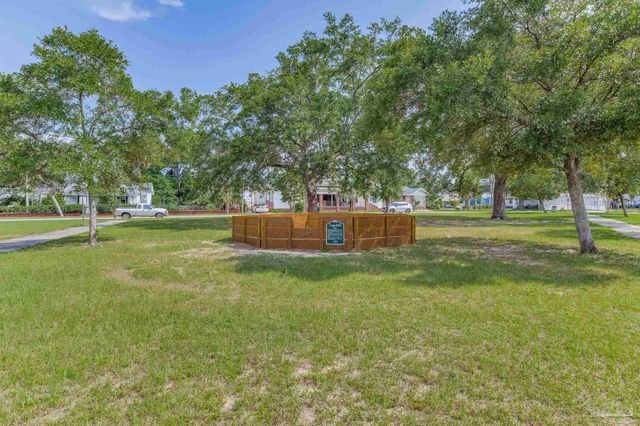 1315 E Strong St, Pensacola, FL 32501