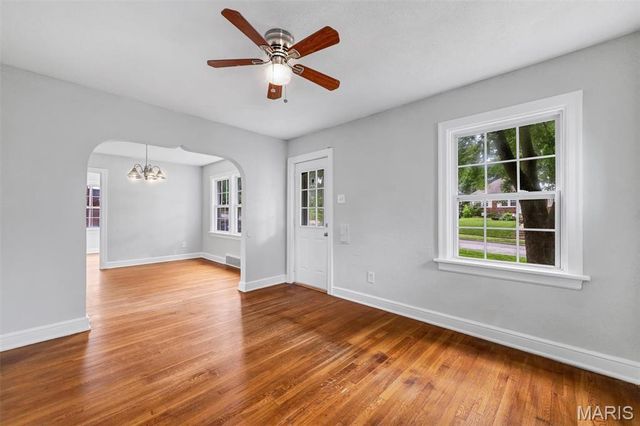 8911 Shawnee Lane, Overland, MO 63114