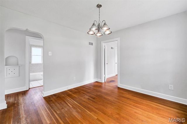 8911 Shawnee Lane, Overland, MO 63114
